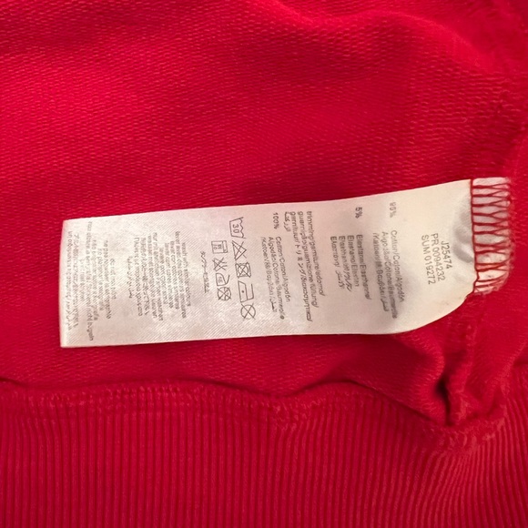 Children’s Hugo boss tracksuit size 4T - Picture 5 of 5